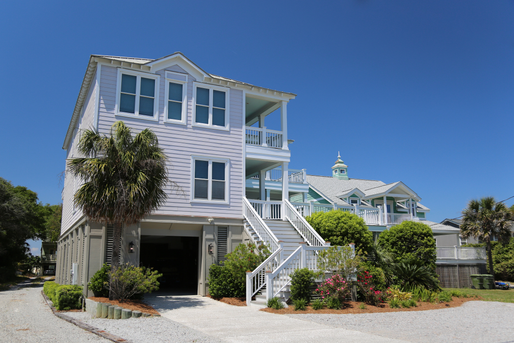 Buying vs Renting a Beach Home: Pros & Cons